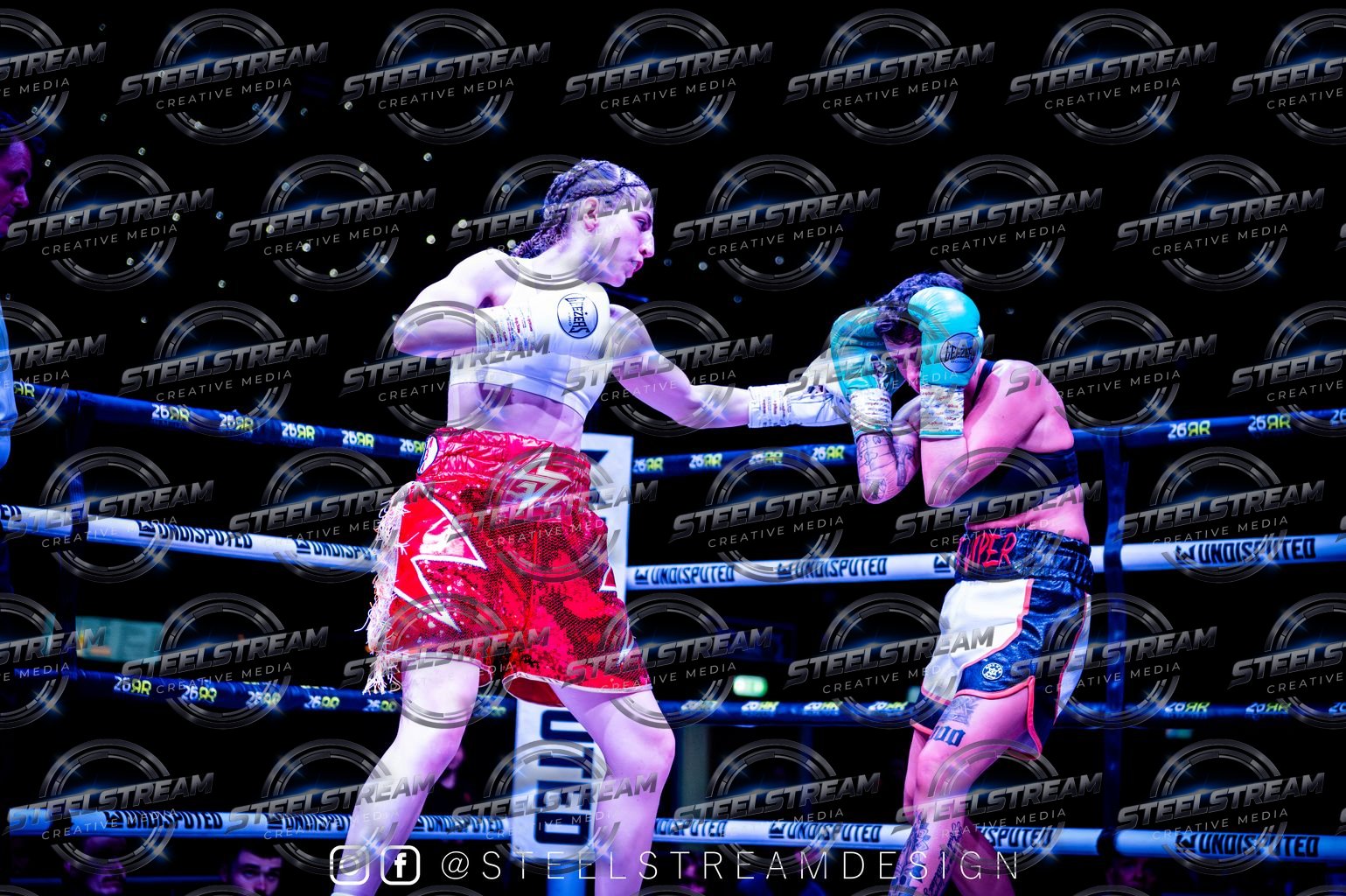IMG-003136 — Sam Lightfoot vs Kira Carter