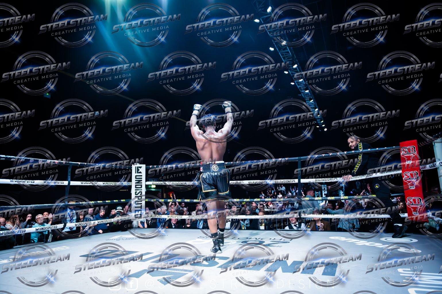 IMG-003322 — Gideon Anaba vs Javier Santana