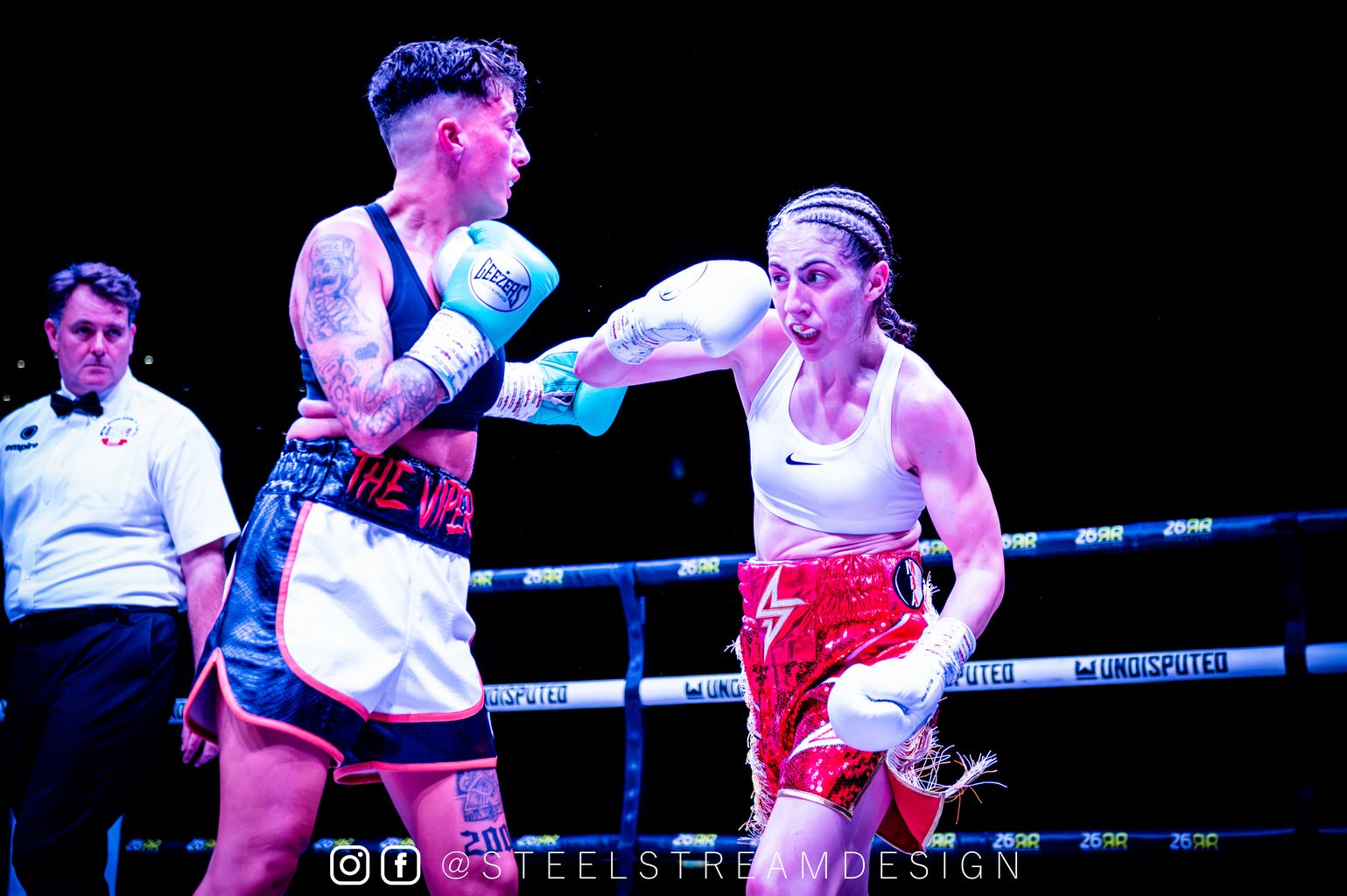 Sam Lightfoot vs Kira Carter