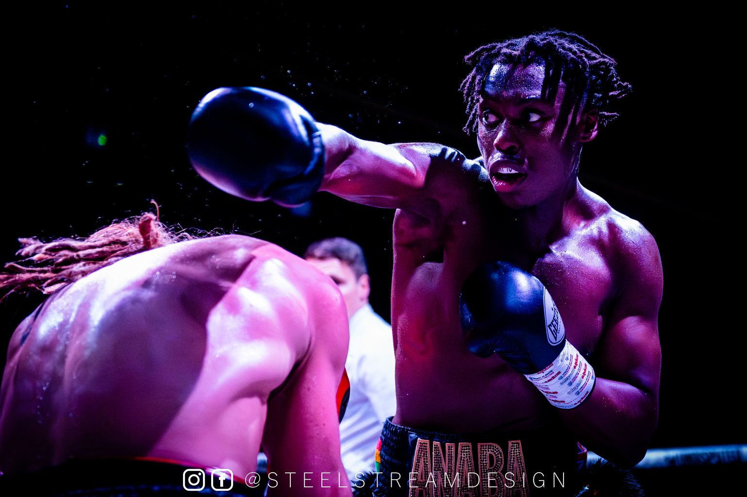 Gideon Anaba vs Robbie Chapman